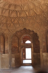 Fototapeta na wymiar safdarjung tomb mausoleum dome taken close up. New delhi, India 