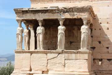 Obraz premium Erechtheion or Erechtheum temple, Caryatid Porch on the Acropolis in Athens, Greece