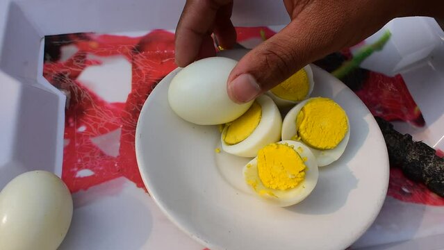 Boiled eggs are placed in the dish. Eating boiled eggs is good for health.