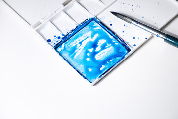 artist watercolor mixing palette dish on white background for logo and banner. design, creative, and illustration.