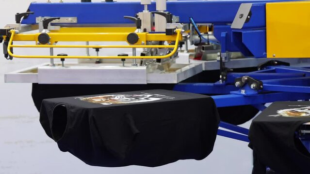 Automated Screen Silk Textile Shirts Printing Machine Carousel Turning
