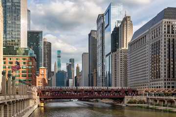 Fototapeta na wymiar Chicago building architecture and cityscape