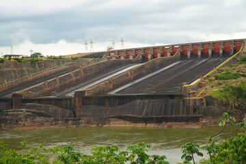 Fototapeta premium Hydroelectric Power Dam of Itaipu, biggest hydroelectric energy production of the world. Foz do Iguacu, Brazil.