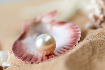 Polar stones and gems of pear