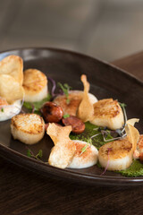 scallops on dish