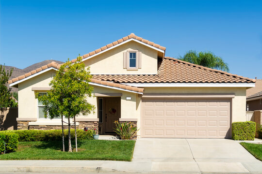 Single family residence exterior view in a sunny day, Menifee, California, USA