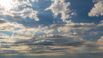 Obraz premium Sky replacement cumulus sunrise