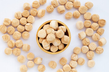 Thai sweetmeat made of flour, egg and sugar