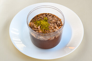 Close-up of homemade mug cakes with protein topping. Tek kisilik, adet yas pasta. Dogum gunu pastasi