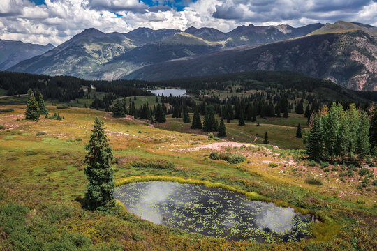 Lily pad Lake from Molas Pass, Million Dollar Highway in Colorado, USA