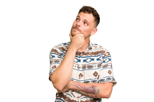 Young caucasian handsome man isolated looking sideways with doubtful and skeptical expression.