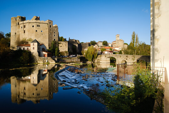 Clisson chateau and bridge