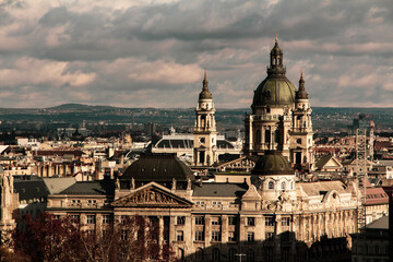 Naklejka premium St. Stephen's Basilica in Budapest