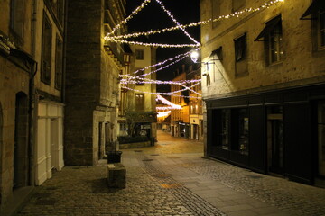 Christmas 2022 ambiance and decoration in Quimper, Bretagne, France. Decoration Noël 2022 Quimper.