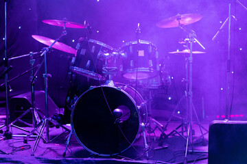 Fototapeta na wymiar drums on stage during a concert