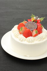 クリスマスケーキ　黒背景
