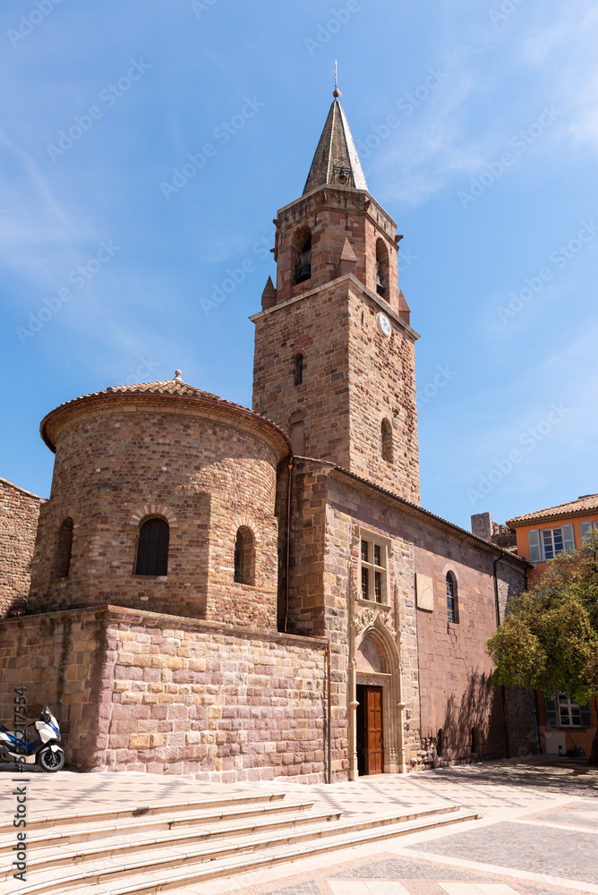 Wall mural Notre-Dame and Saint-Leonce Cathedral of Frejus (Var, Provence-Alpes-Cotes-d’Azur, France)