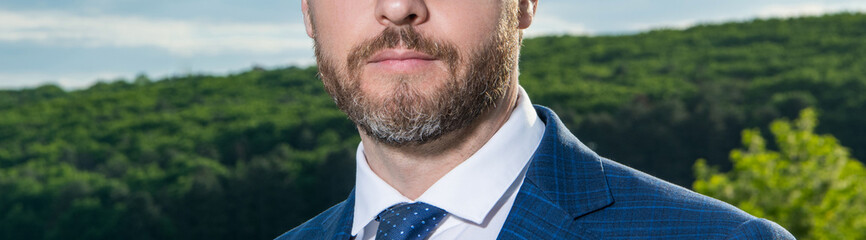 Obraz premium bearded man with beard. photo of bearded man with beard. bearded man with beard outside.