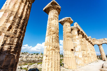 Obraz premium Selinunte, Ruins of the temple of Hera (Temple E), Sicily, Italy, Europe