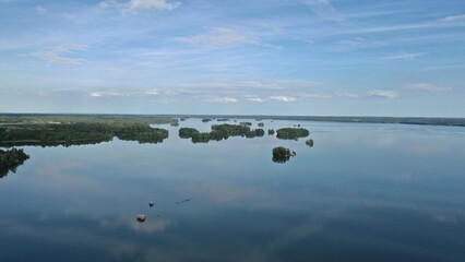 château au bord du lac Hjälmaren en Suède près d'Örebro