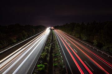 Fototapeta na wymiar car light trails at night
