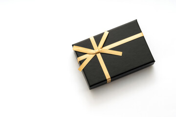 シンプルなリボンの付いたプレゼント
