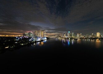 Fototapeta na wymiar Night view of city Singapore