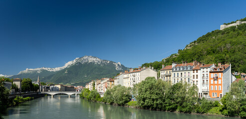 Fototapeta na wymiar Grenoble, cityscape image of Grenoble and the Alps , France 