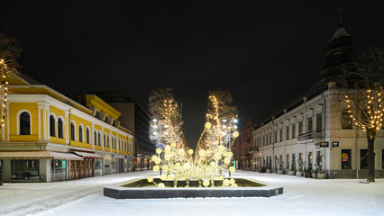 Obraz premium Kaunas amazing Christmas decorations and lighting. Liberty Avenue, the city decorated in winter, Sobor. Linden Avenue, a wintry morning. Wonderful city decoration.
