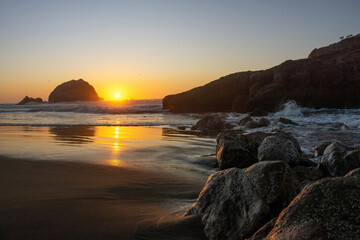 Sunset over Pacific Island coast, San Francisco