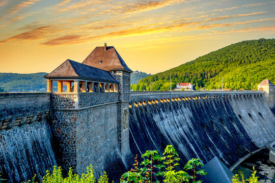 Staumauer, Edersee, Hessen, Deutschland 
