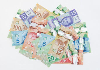 Canadian dollars mixed up