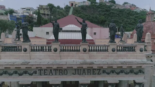 the palace of the kings