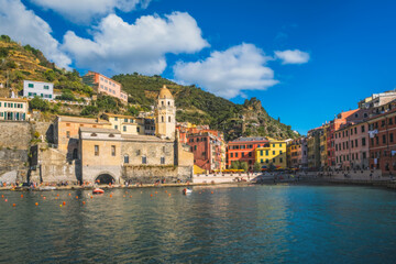 Fototapeta na wymiar Cinque Terre, Italy - Scenic view of marina In colorful fishermen village Vernazza, Liguria. September 2022