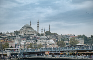 Fototapeta na wymiar Suleymaniye Mosque and Galata Bridge are important symbols of Istanbul. Turkey.