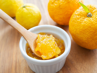 手作りの柚子ジャム