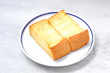 朝食は厚切りのフレンチトースト