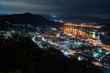 美しい尾道市の夜景　広島県
