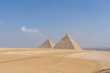 Fototapeta na wymiar panoramic view of the pyramids of Egypt and the city of Cairo in the background
