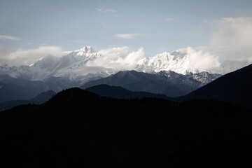 Fototapeta premium mountains with snow peaks in the morning