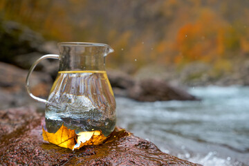 Jug of a pure river of water.