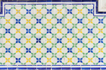 Decorative blue and yellow flower of tiles with leaves - Portuguese Azulejo - 