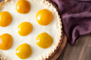 Peach tart with mascarpone cream