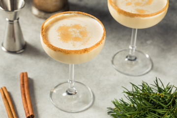 Boozy Cold Christmas Eggnog Martini