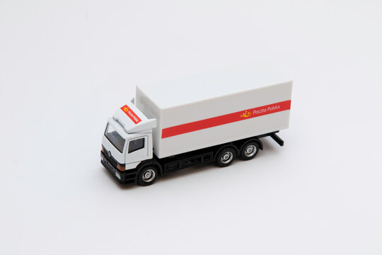 Ftl Bilder – Durchsuchen 1,240 Archivfotos, Vektorgrafiken und Videos ...