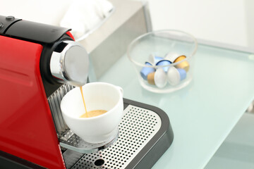 Nespresso Kapselmaschine Kaffeemaschine - obrazy, fototapety, plakaty