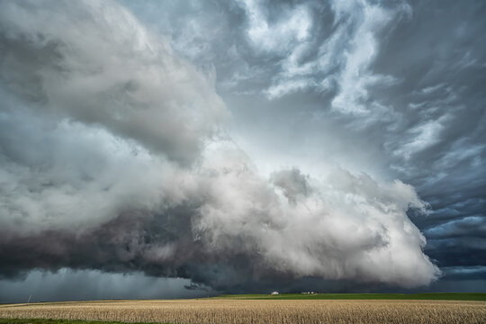 Dramatic skies over the midwest plains of the United States during tornado season. Amazing cloud formations show off mother nature's power and beauty; Nebraska, United States of America