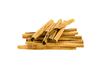 Cinnamon sticks     on  transparent  png