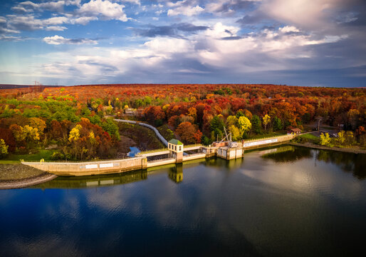 Lake Dam in the fall