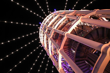 夜の展望灯台のイルミネーション